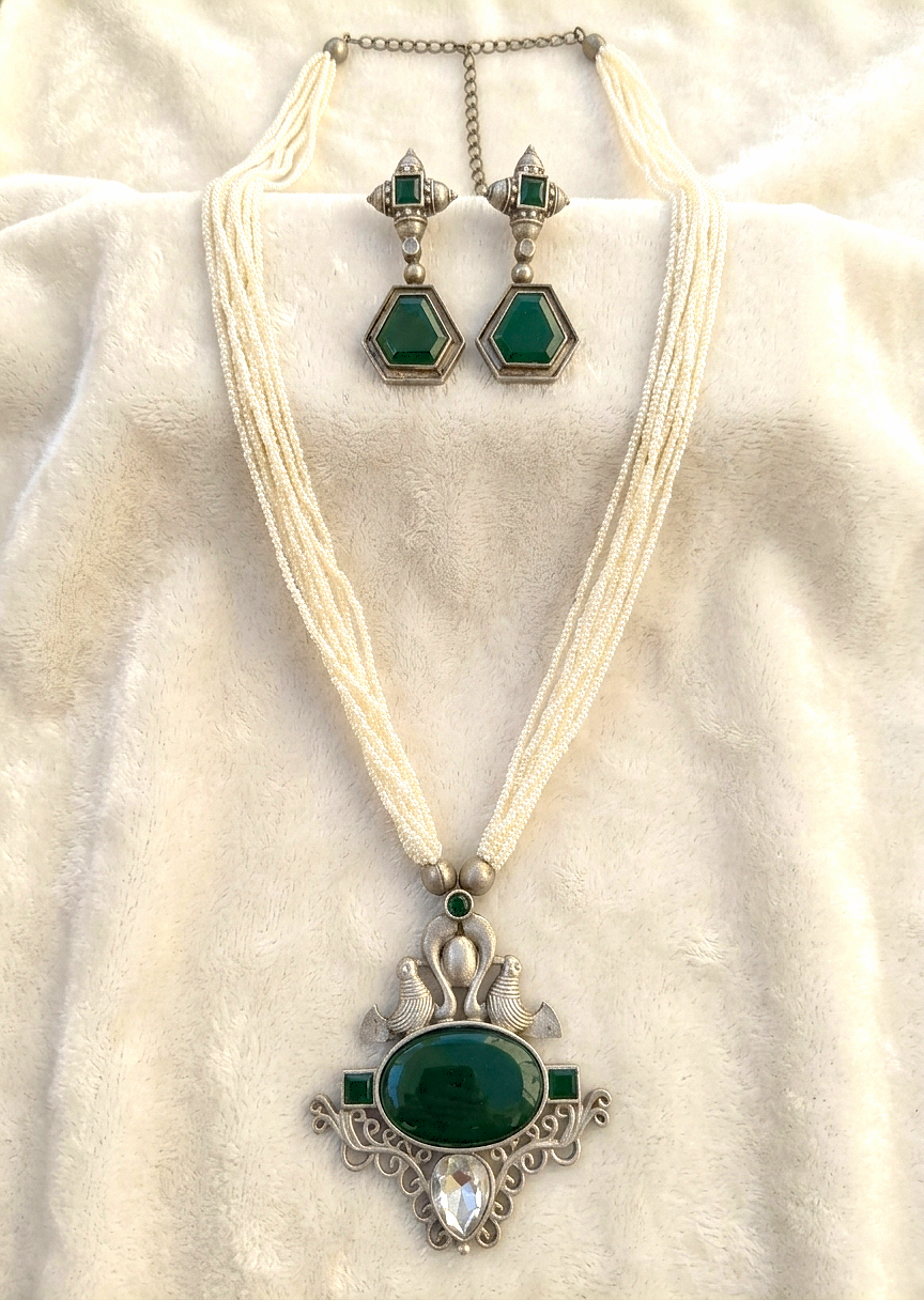 Contemporary Long Chains