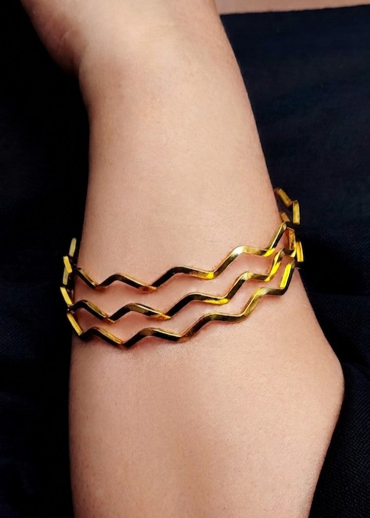 The ‘Edge’ Zigzag Daily Bangle