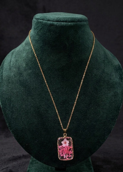Anti tarnish gold necklace with pink resin pendant