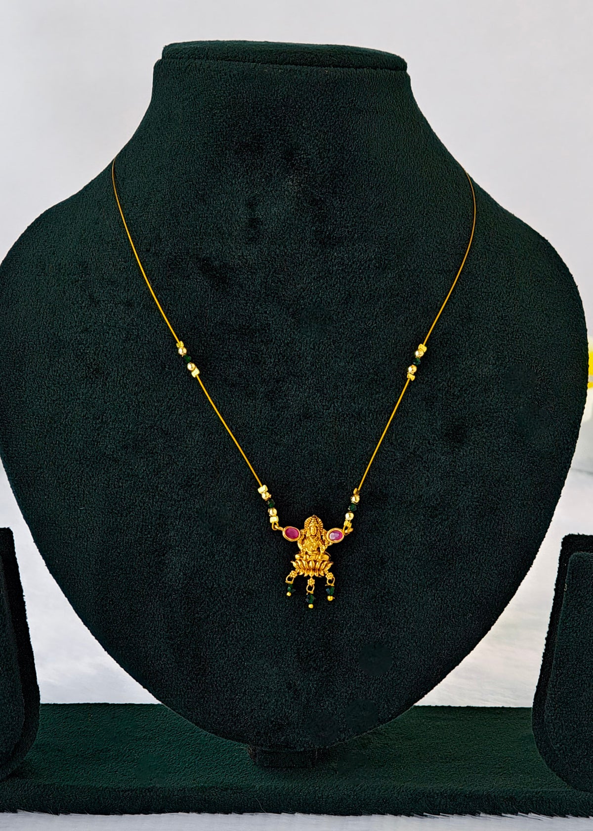 The 'Lakshmi' Floating Heritage Necklace